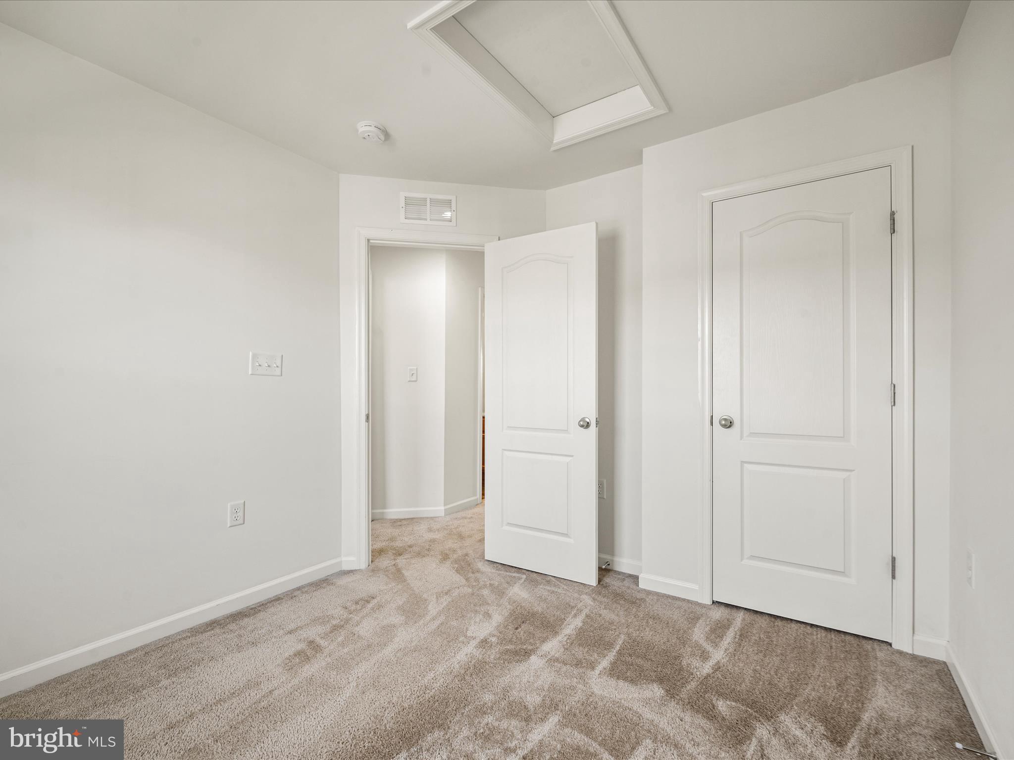 BRIAR RUN - Residential Lease