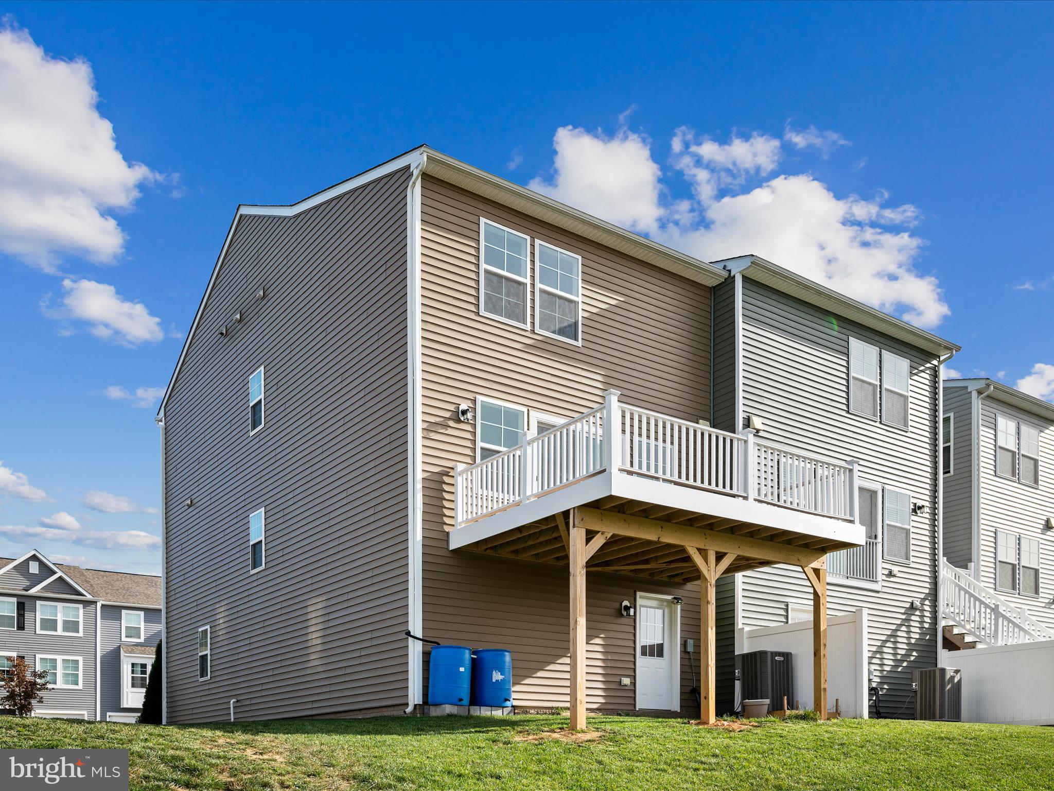 BRIAR RUN - Residential Lease