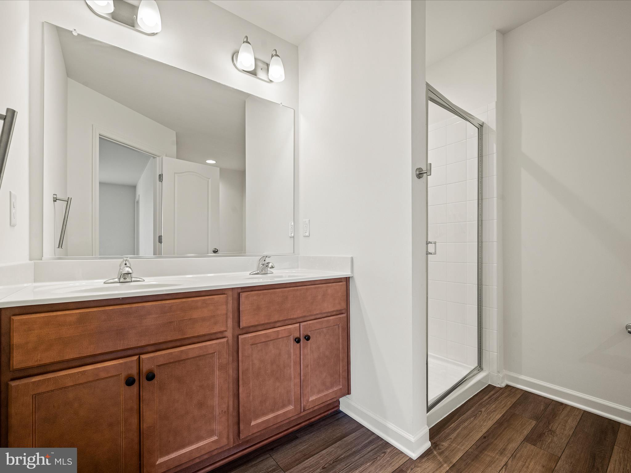 BRIAR RUN - Residential Lease