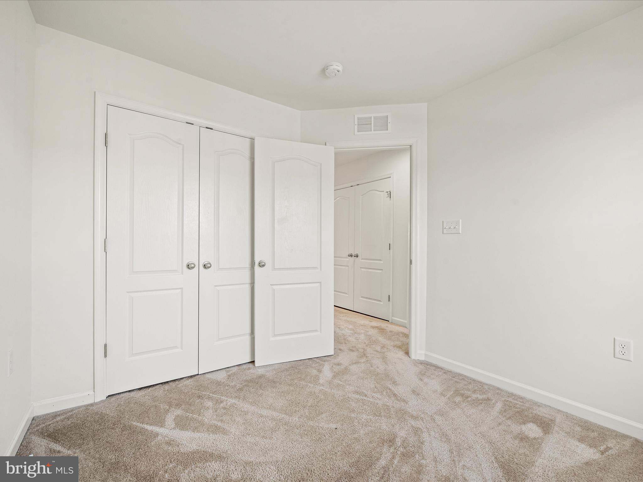 BRIAR RUN - Residential Lease