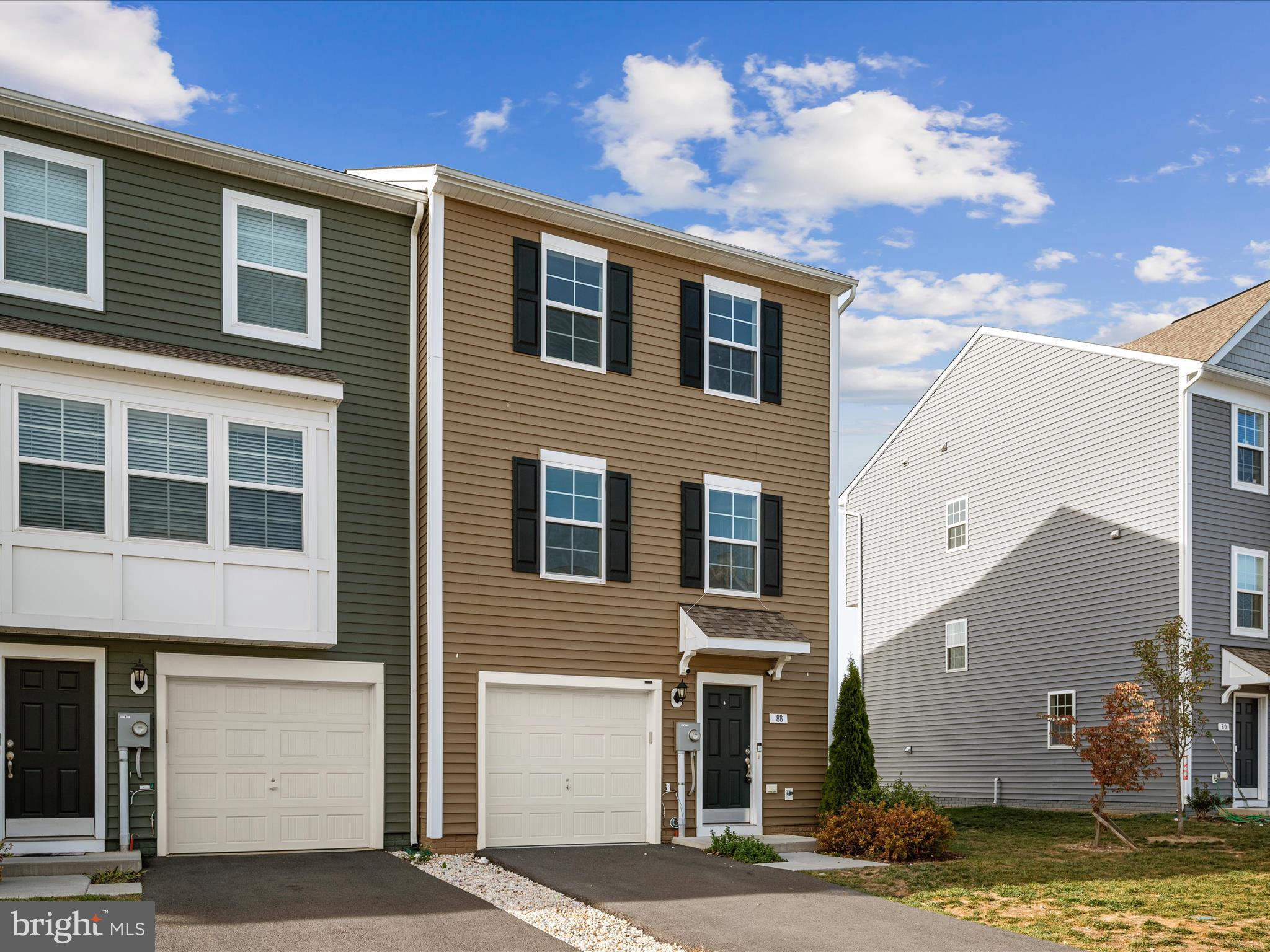 BRIAR RUN - Residential Lease