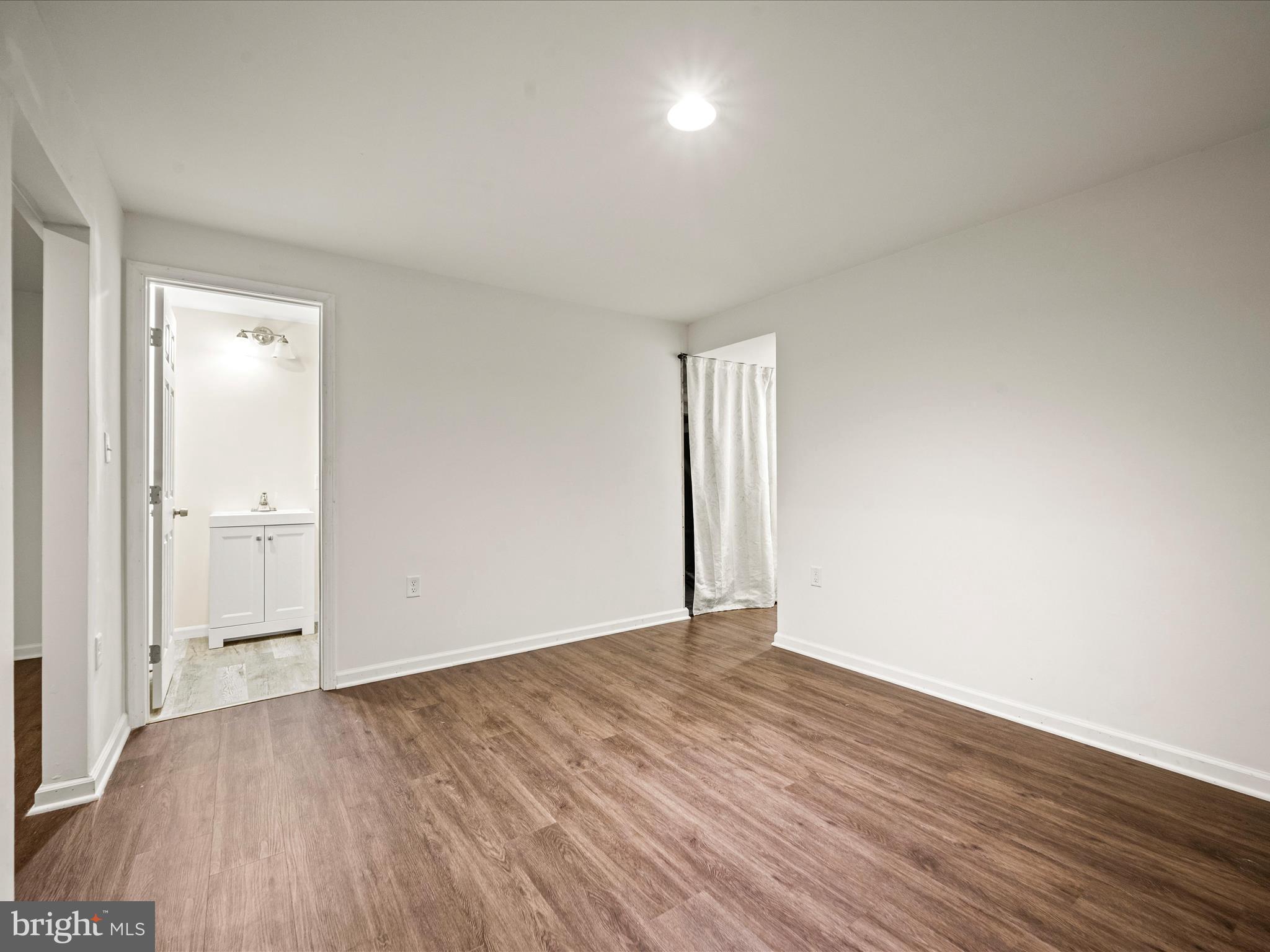 BRIAR RUN - Residential Lease