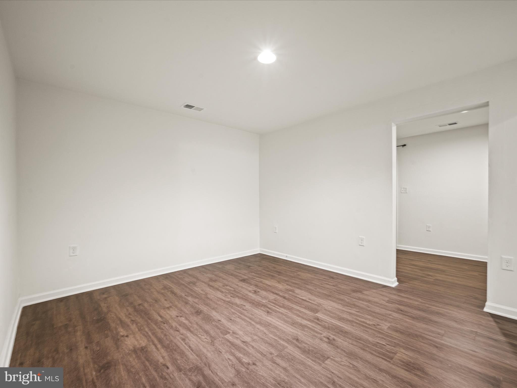 BRIAR RUN - Residential Lease