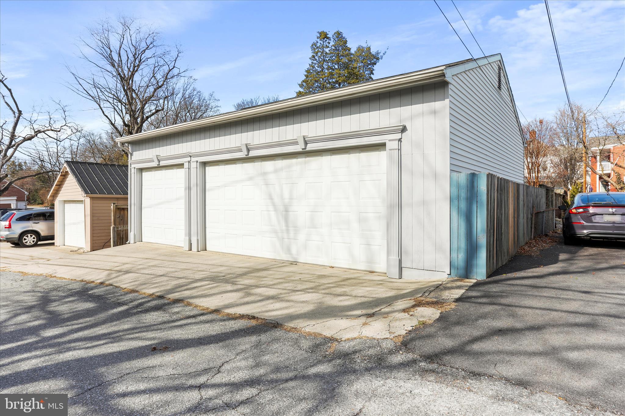 BAKER PARK - Residential