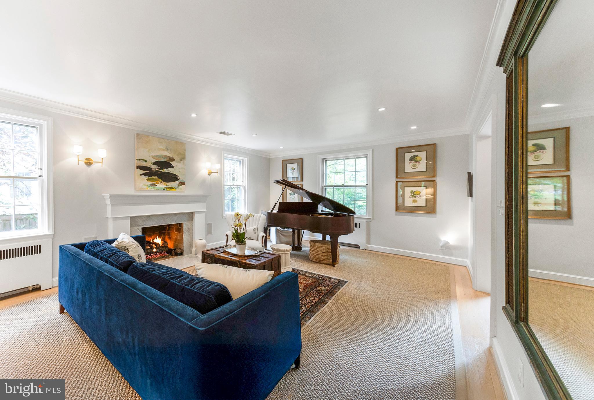 CHEVY CHASE - Residential