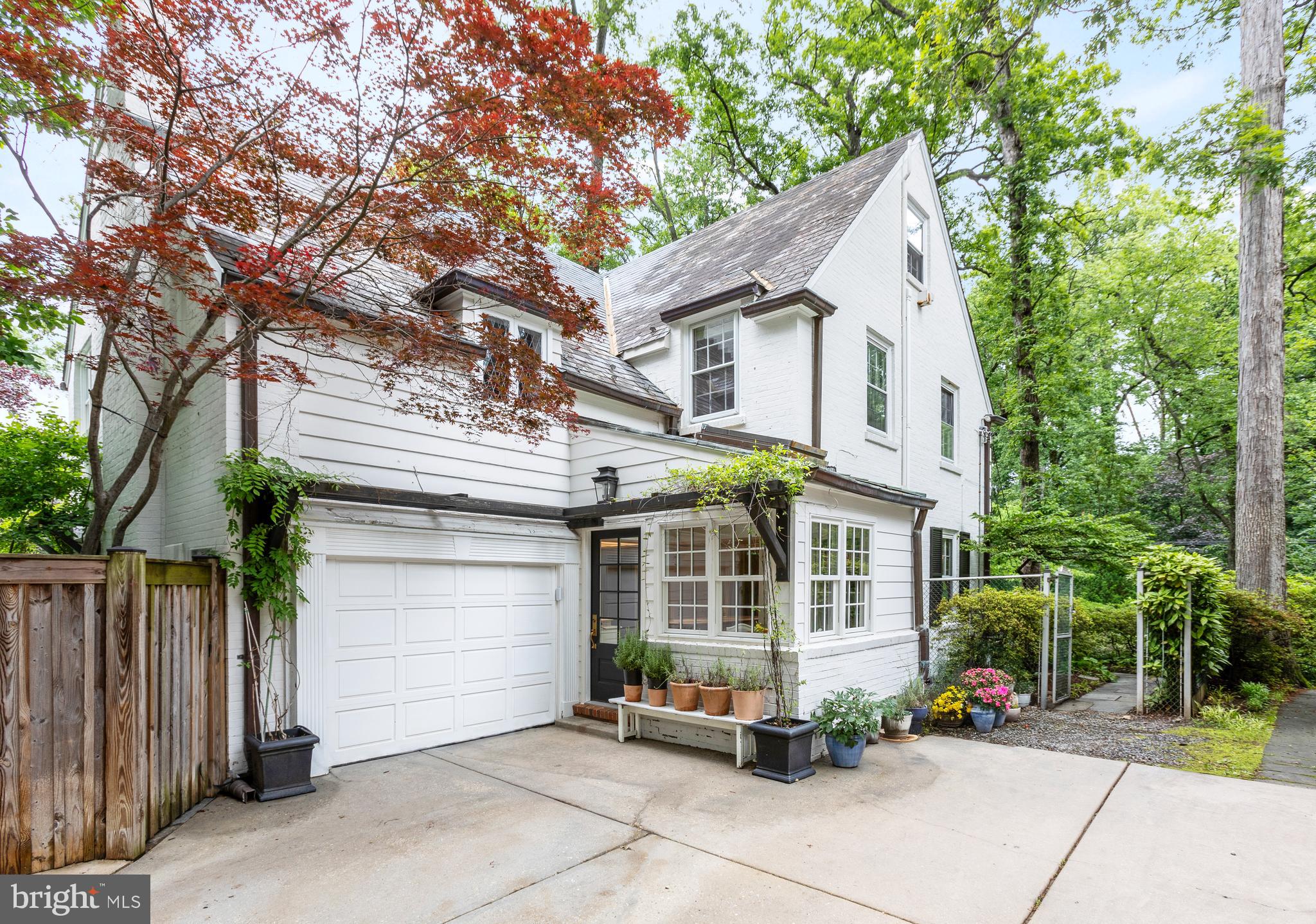 7006 MEADOW LANE