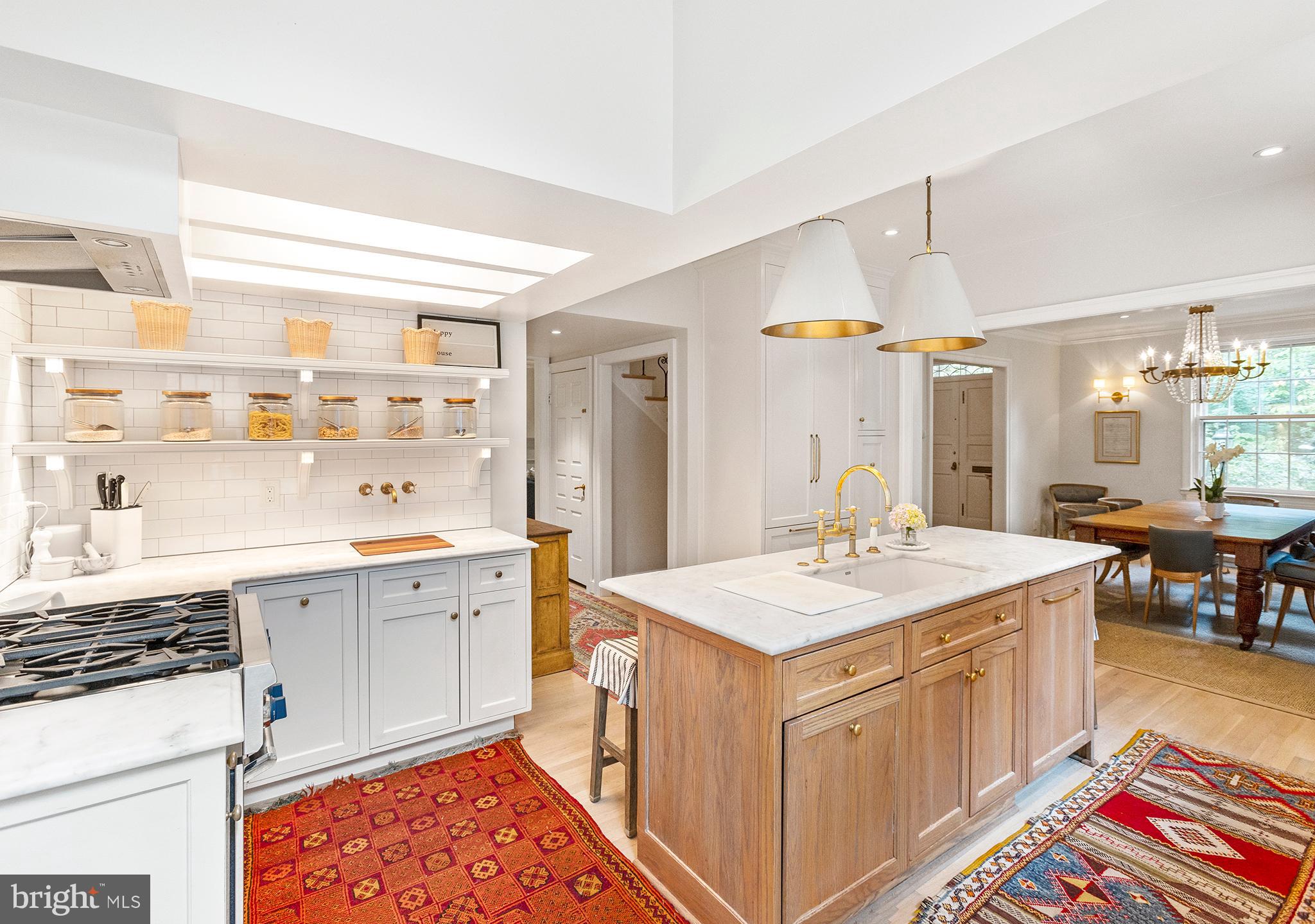 CHEVY CHASE - Residential