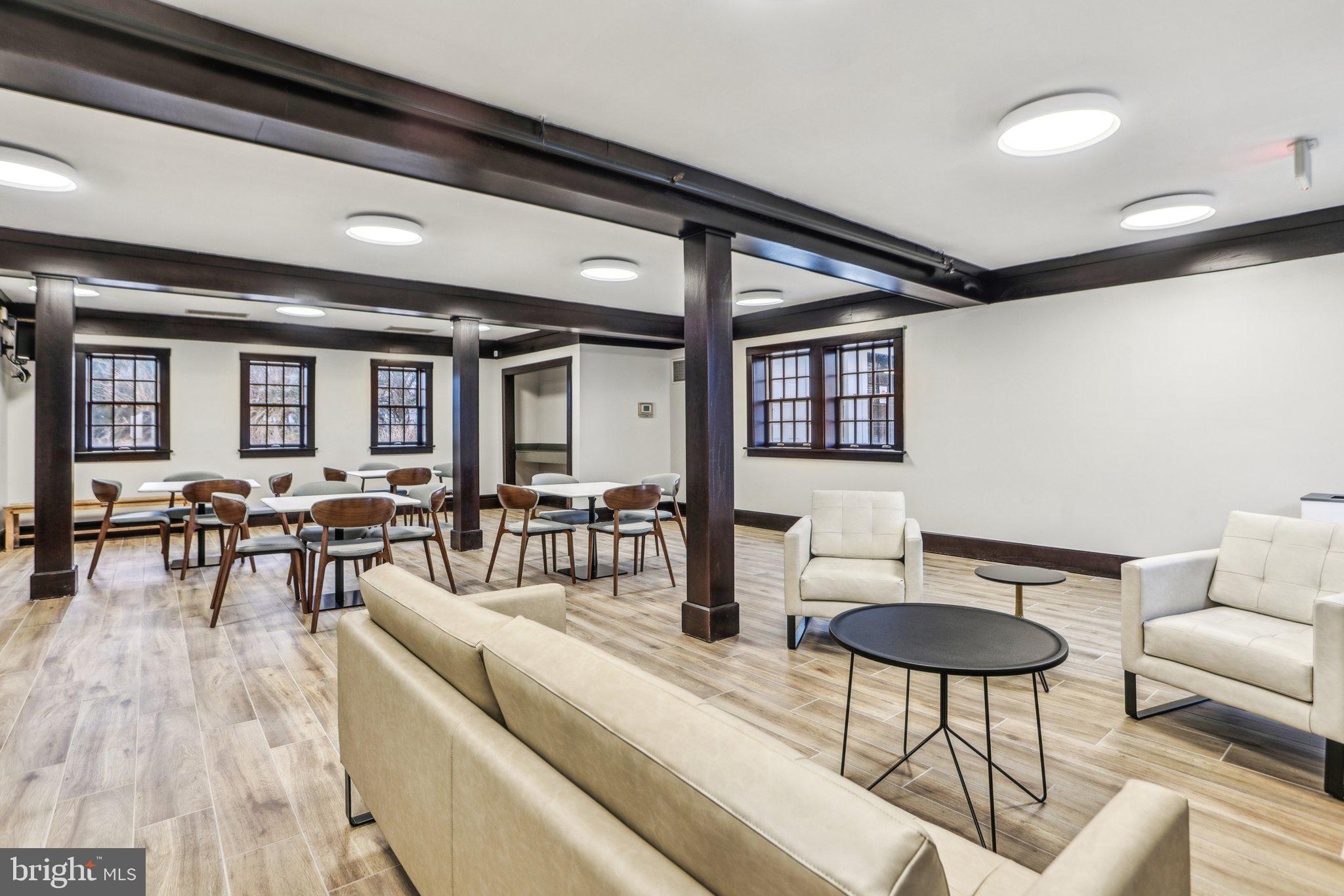 LANSDOWNE - Residential