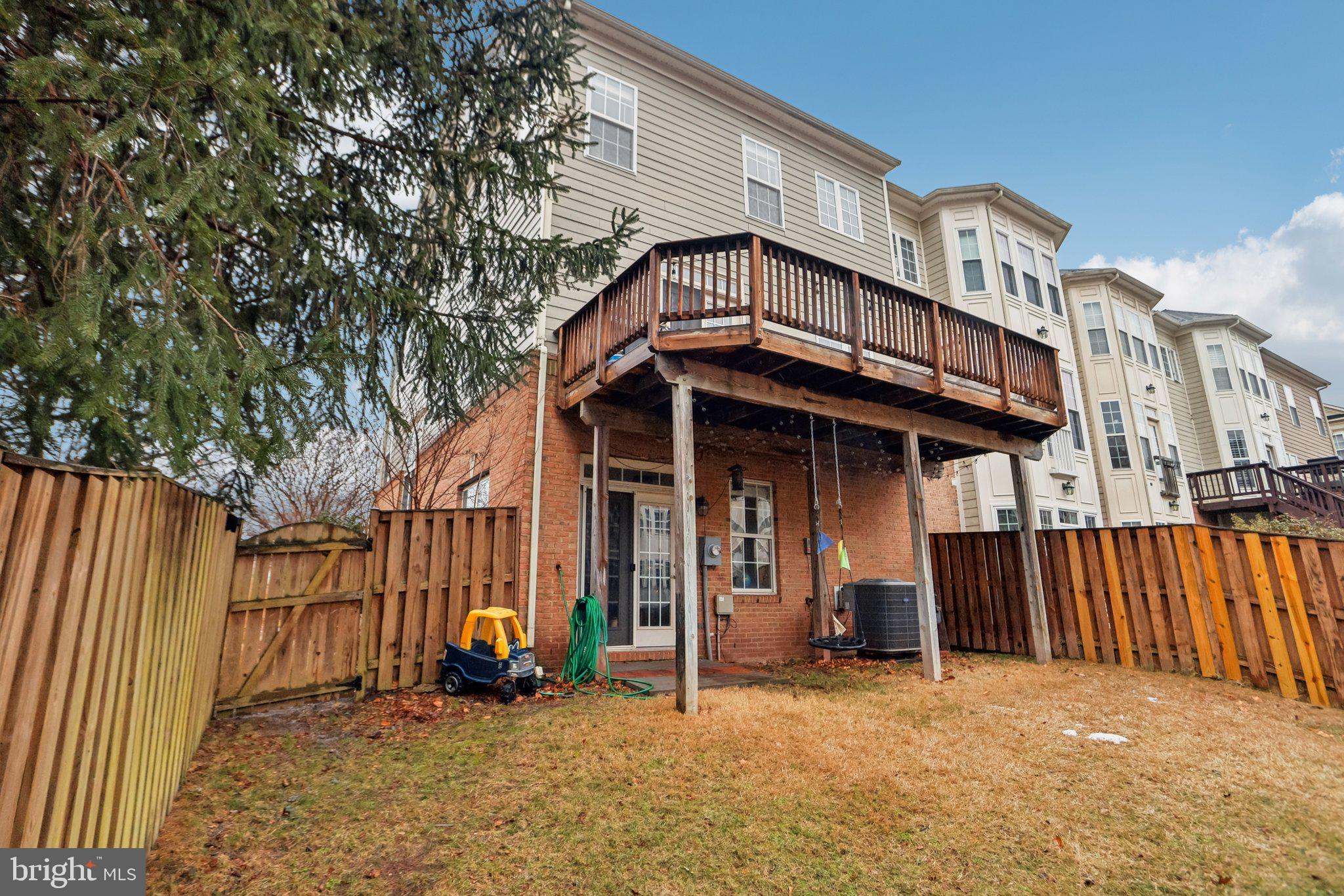 LANSDOWNE - Residential