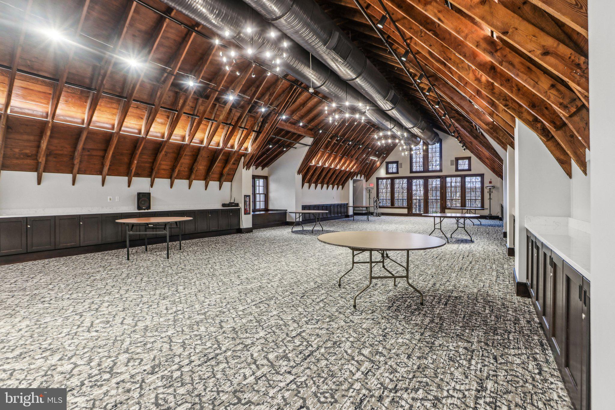LANSDOWNE - Residential
