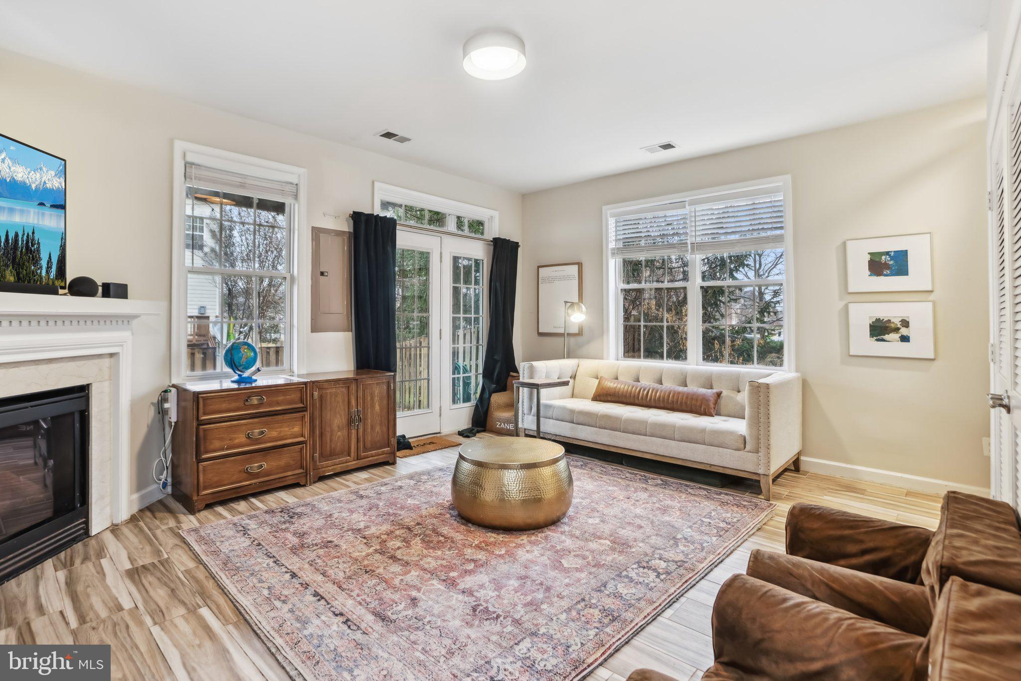 LANSDOWNE - Residential