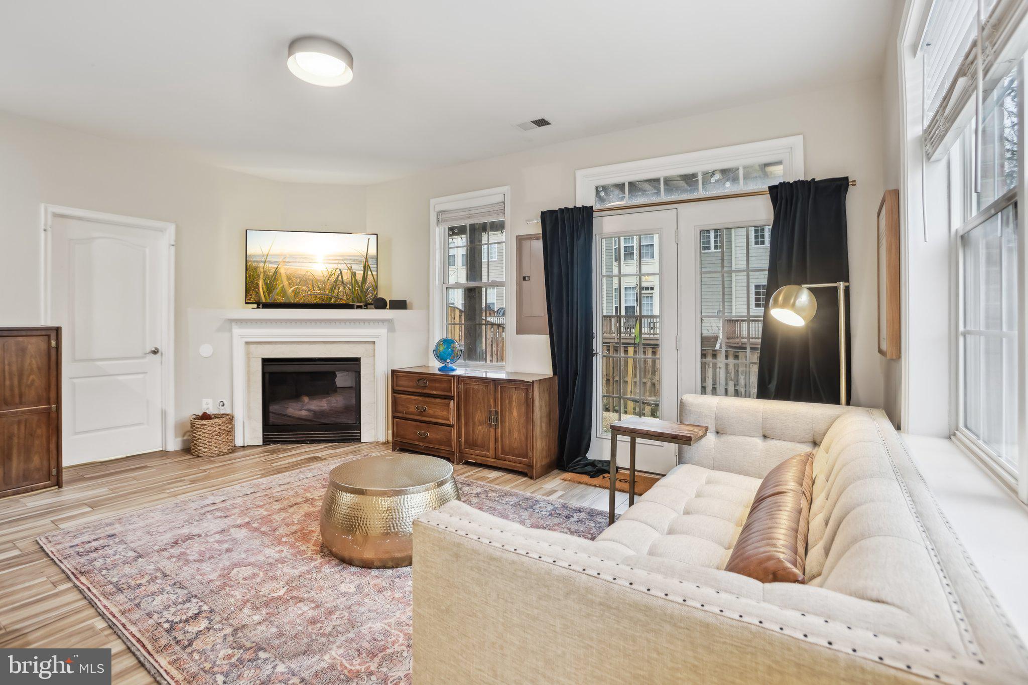 LANSDOWNE - Residential
