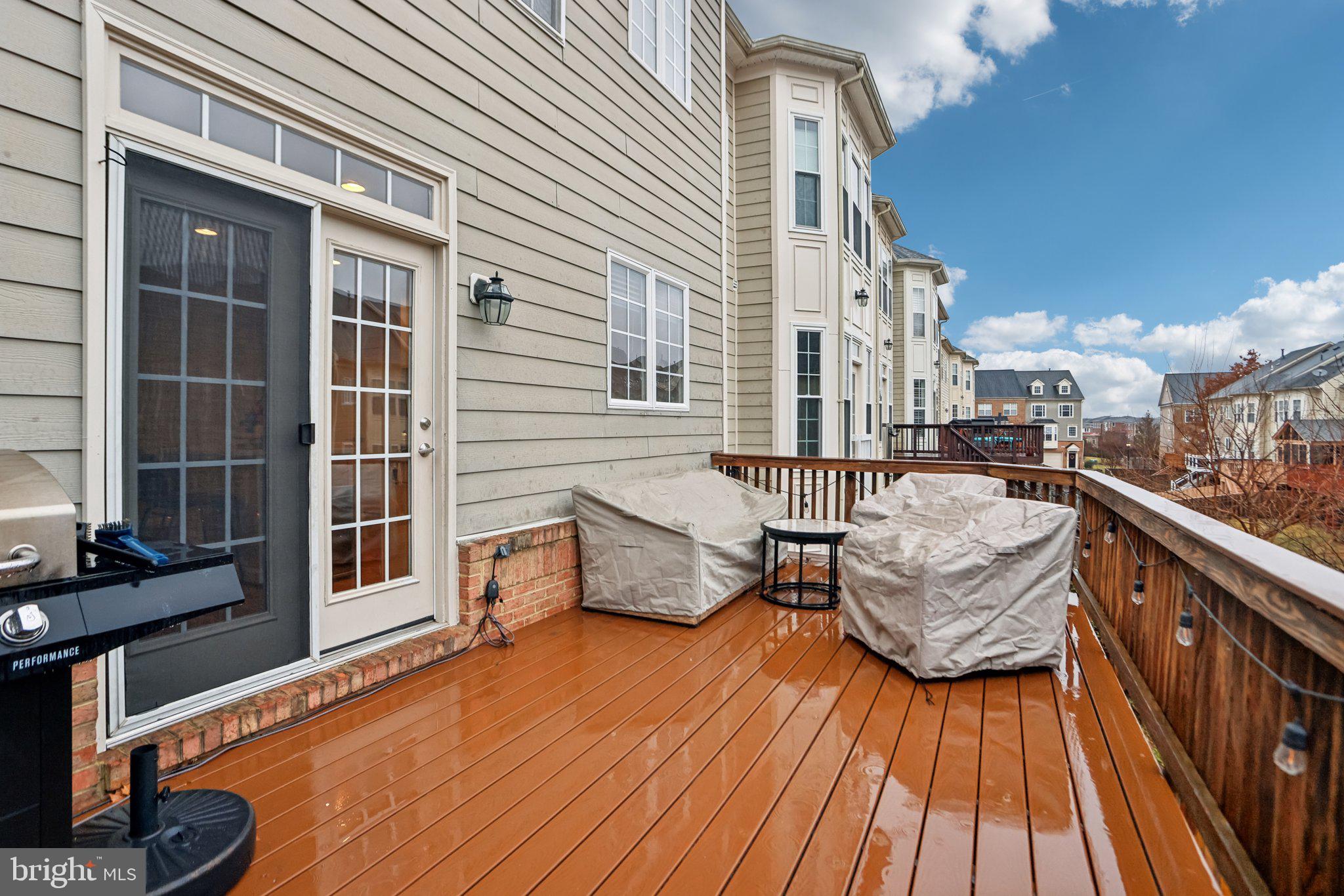 LANSDOWNE - Residential