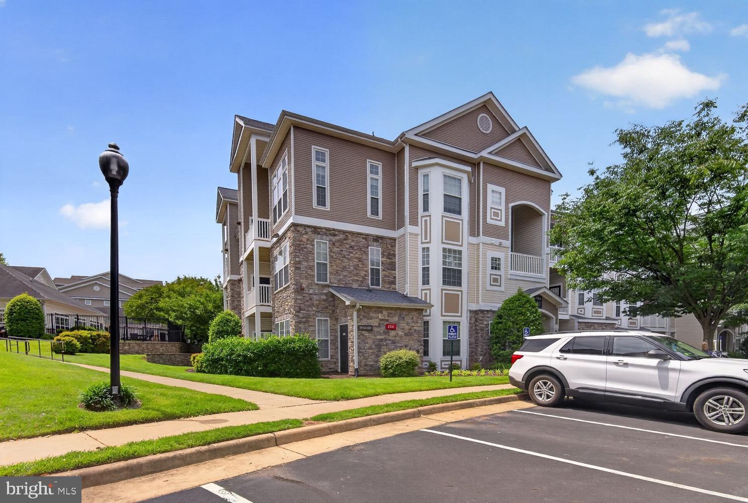 504 SUNSET VIEW TERRACE SE 301