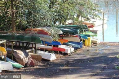 ANNAPOLIS ROADS - Residential