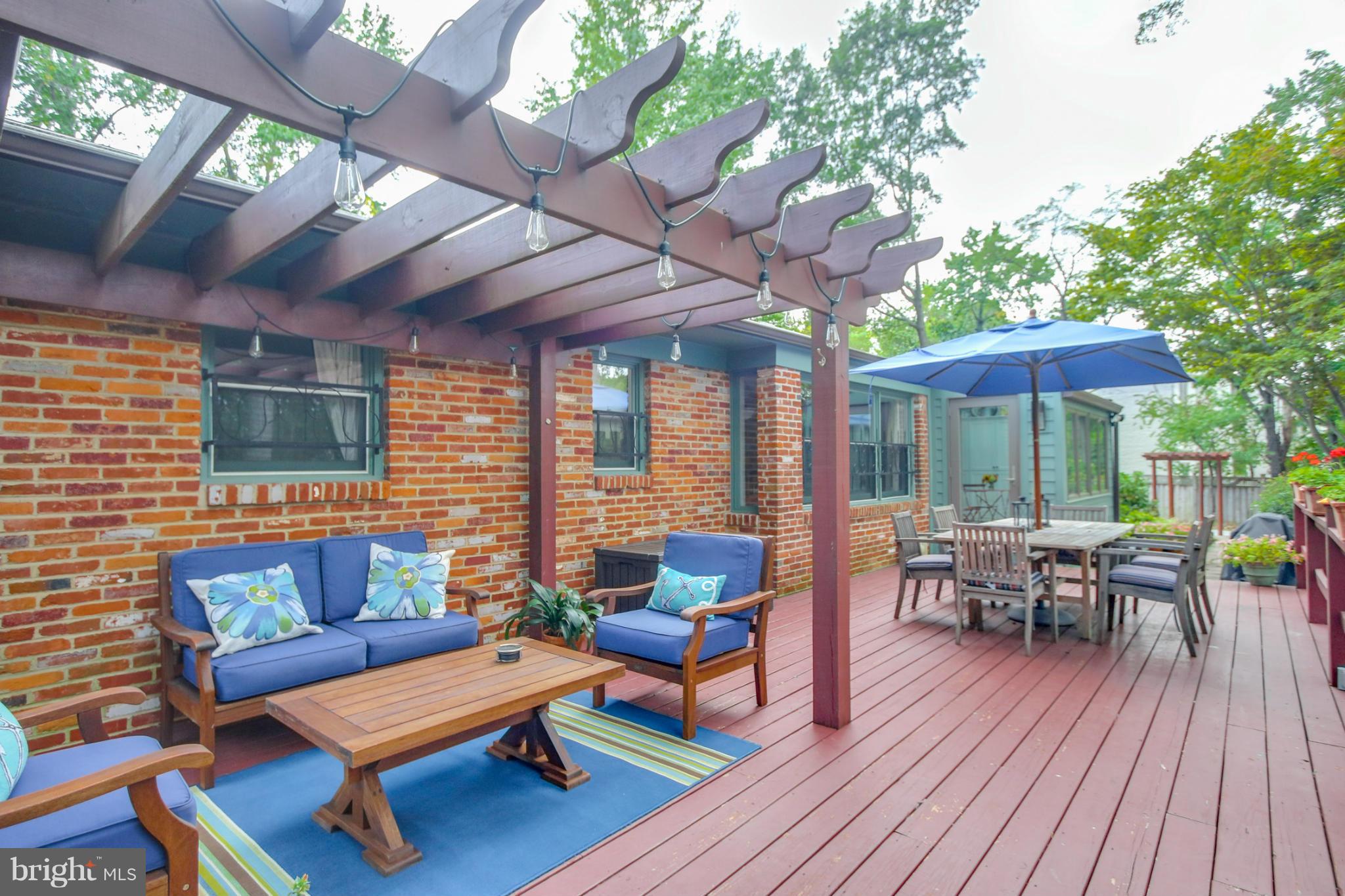 ANNAPOLIS ROADS - Residential