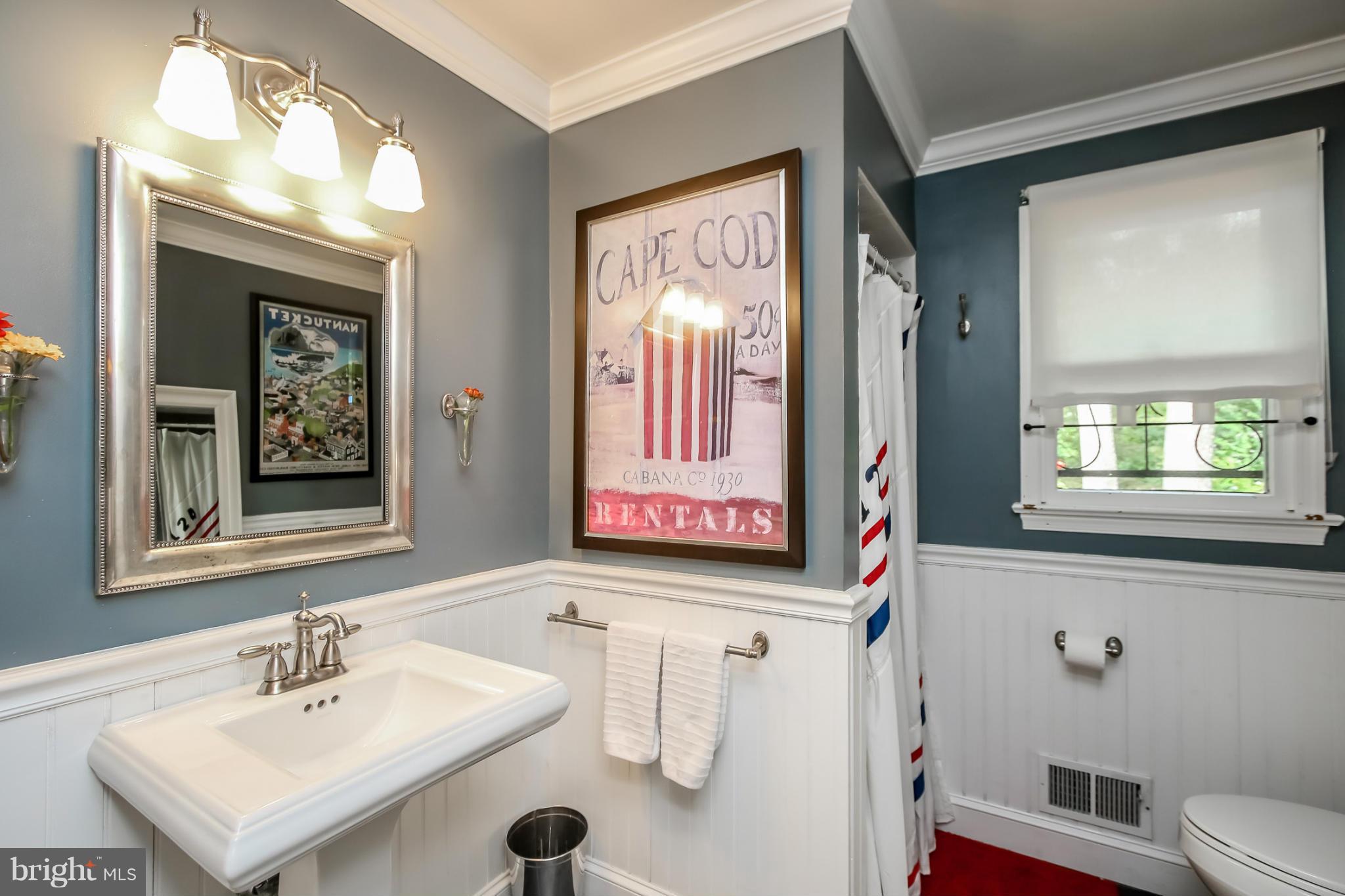 ANNAPOLIS ROADS - Residential