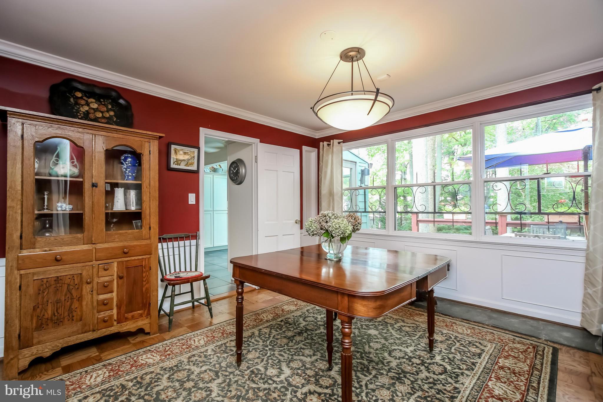 ANNAPOLIS ROADS - Residential