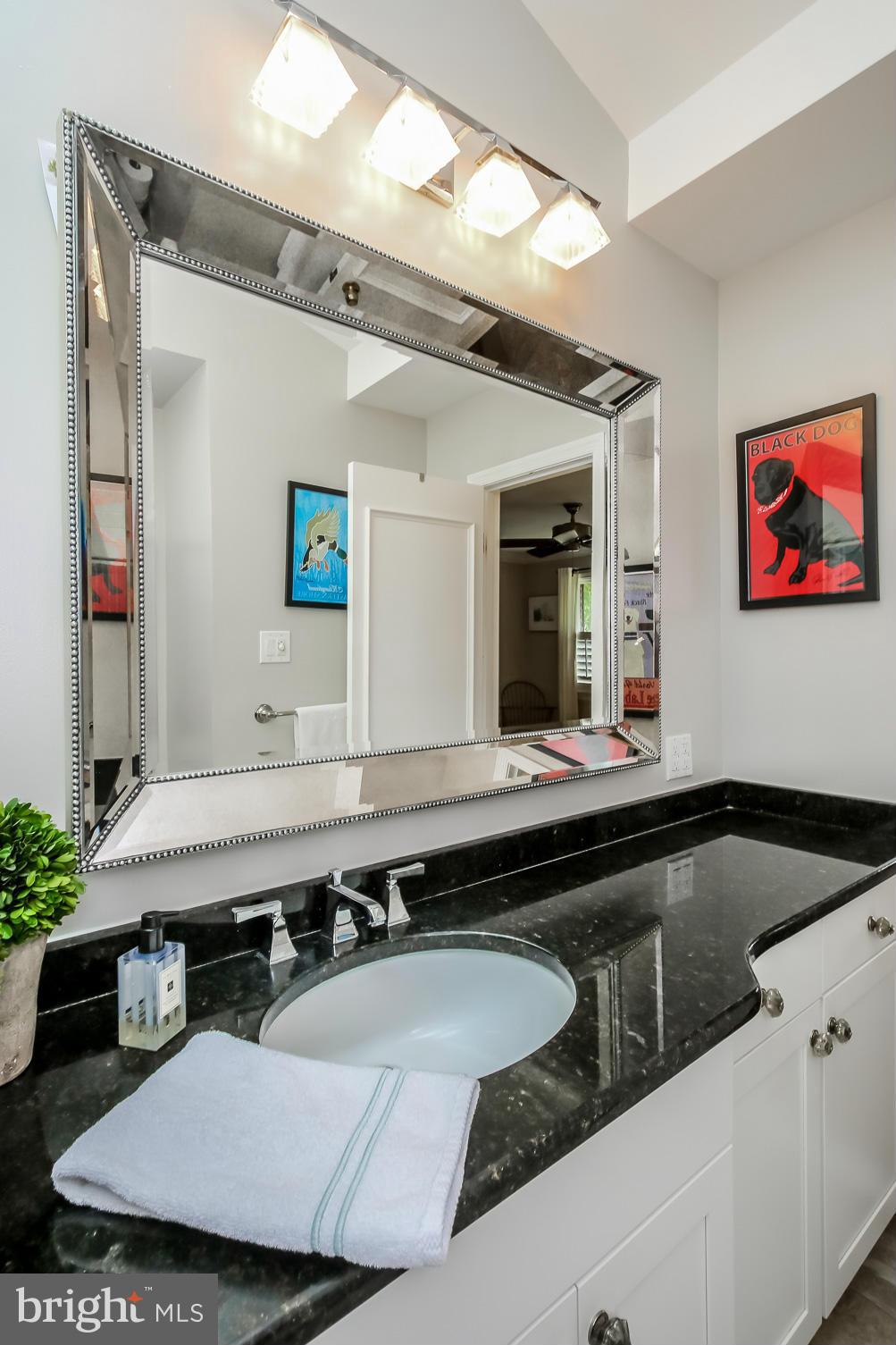 ANNAPOLIS ROADS - Residential