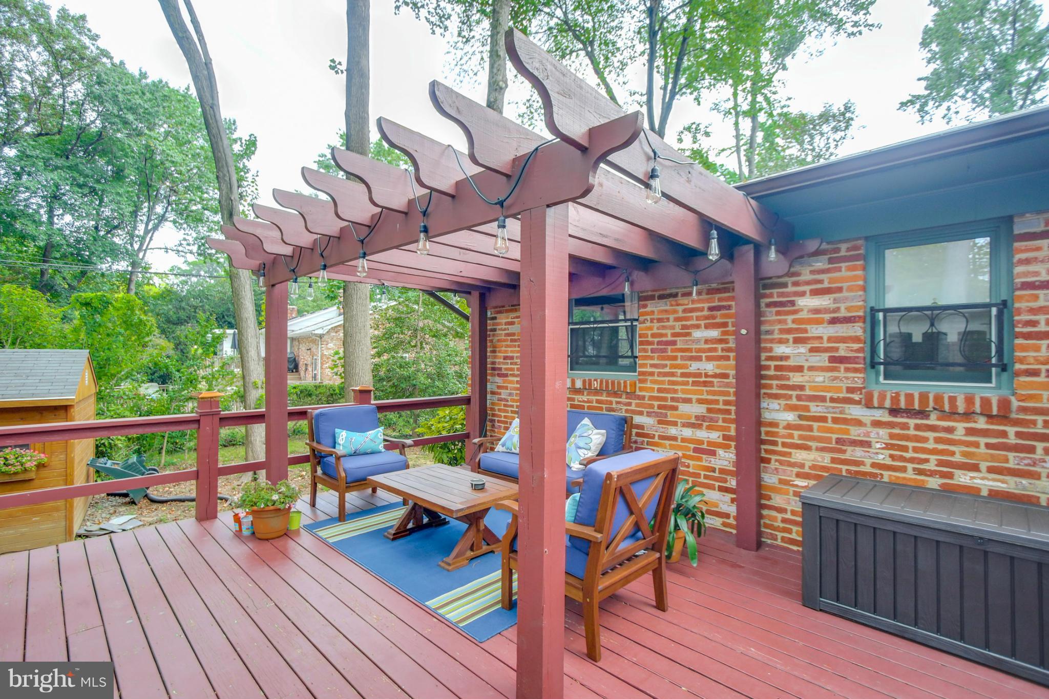 ANNAPOLIS ROADS - Residential