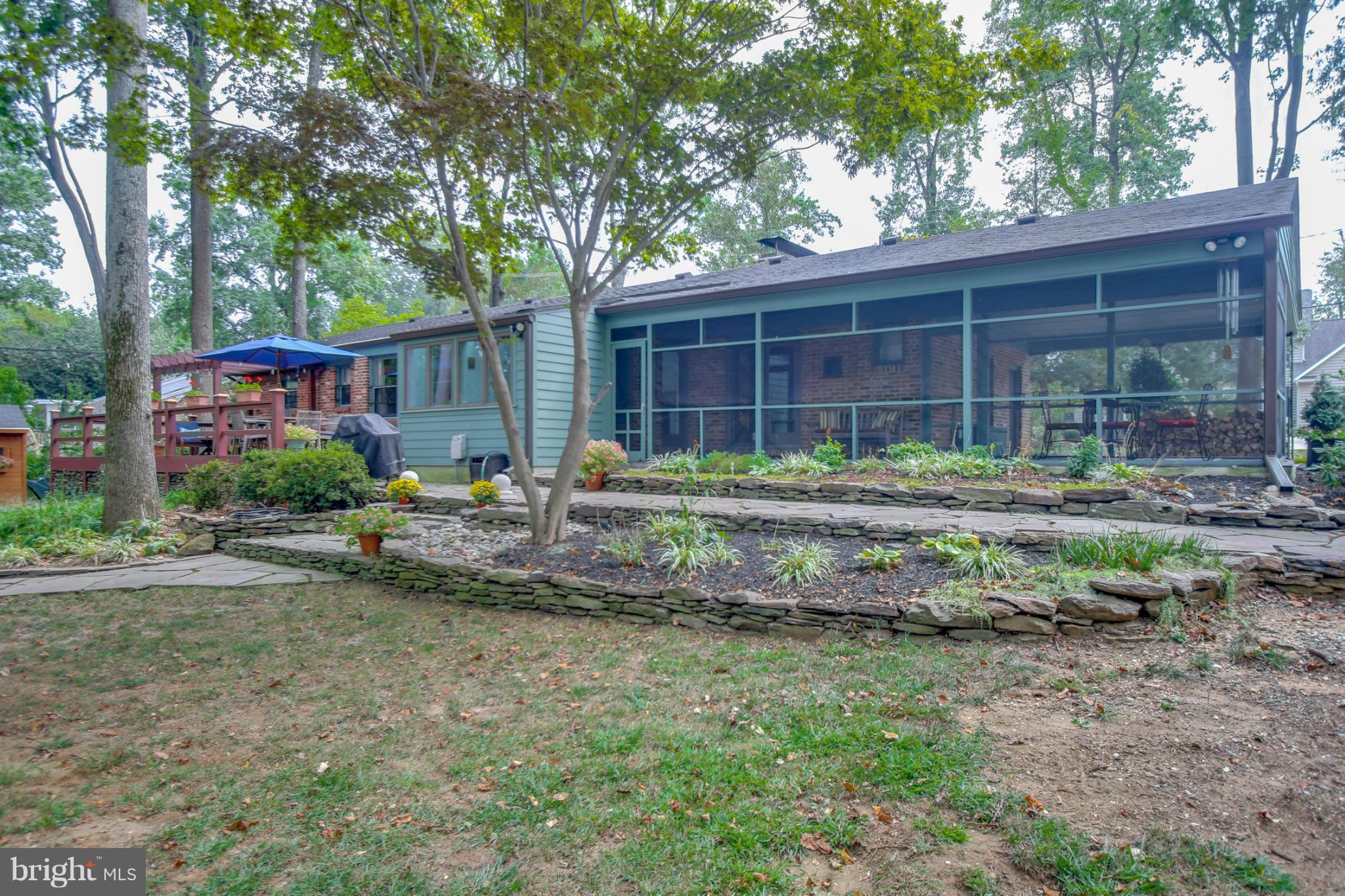 ANNAPOLIS ROADS - Residential