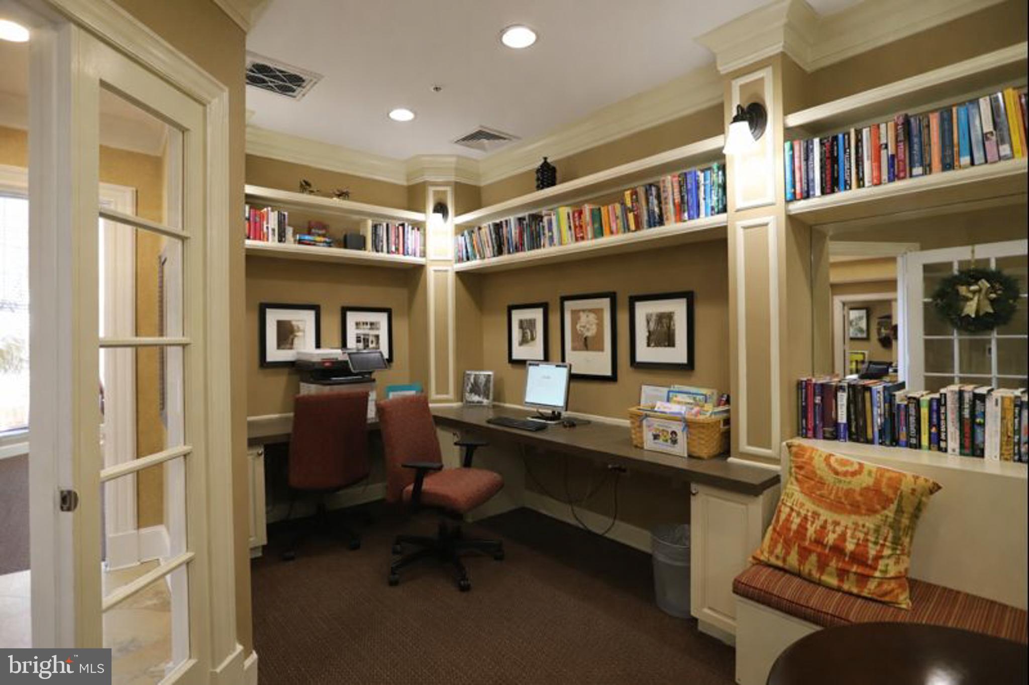 HIGH VIEW AT HUNT VALLEY - Residential Lease