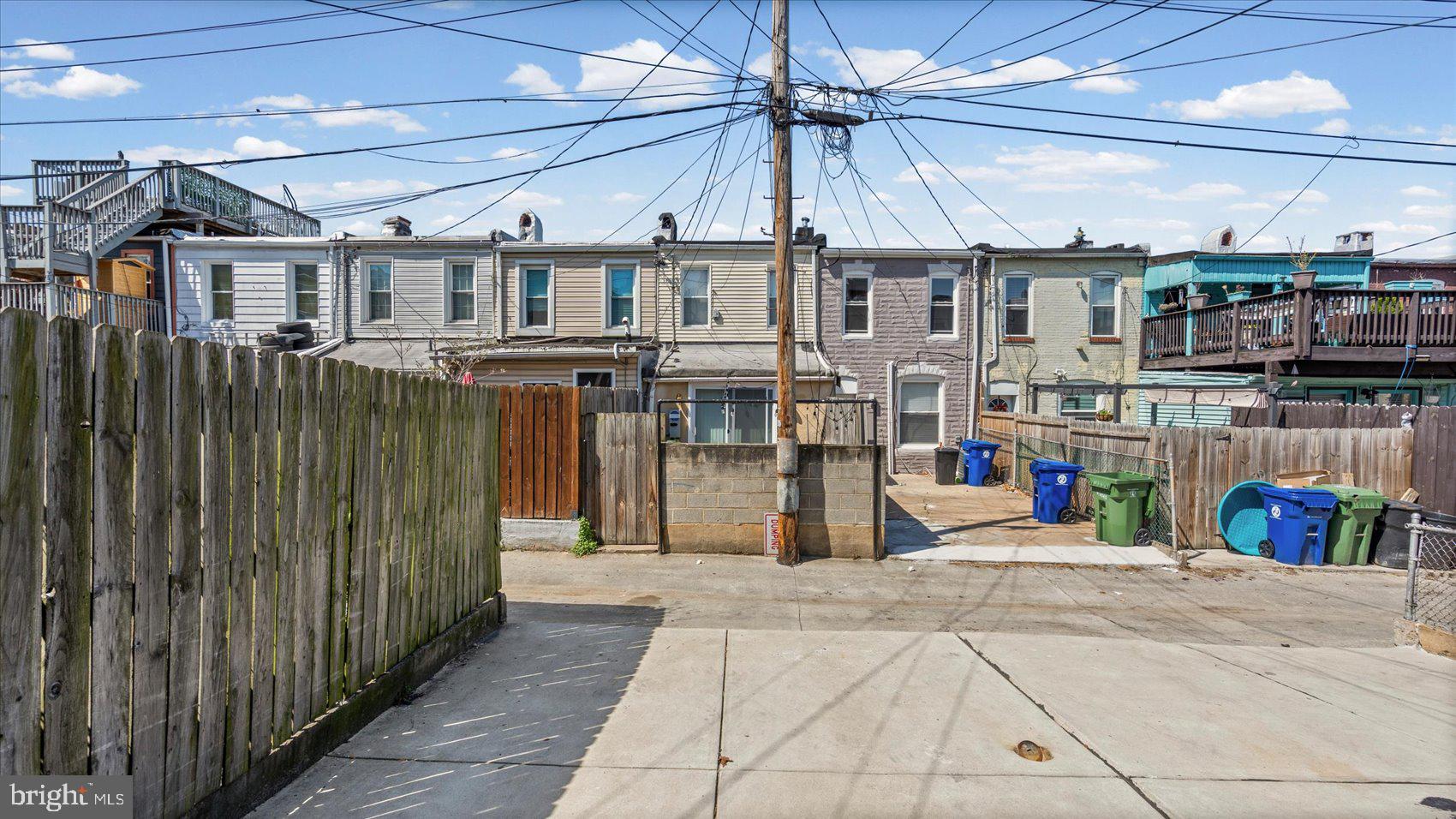 HIGHLANDTOWN - Residential