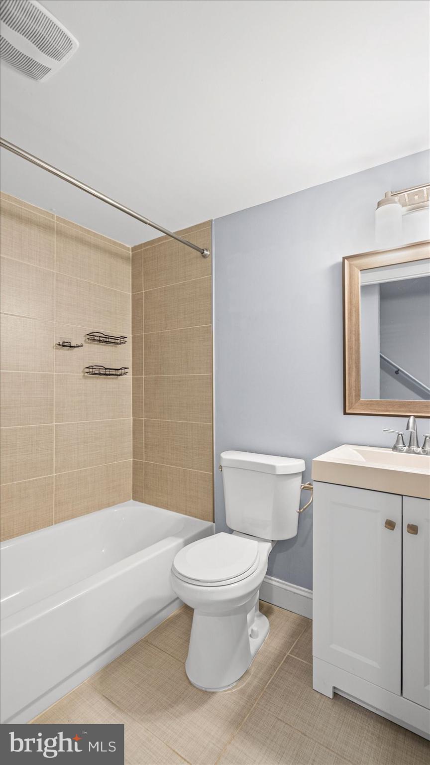 HIGHLANDTOWN - Residential