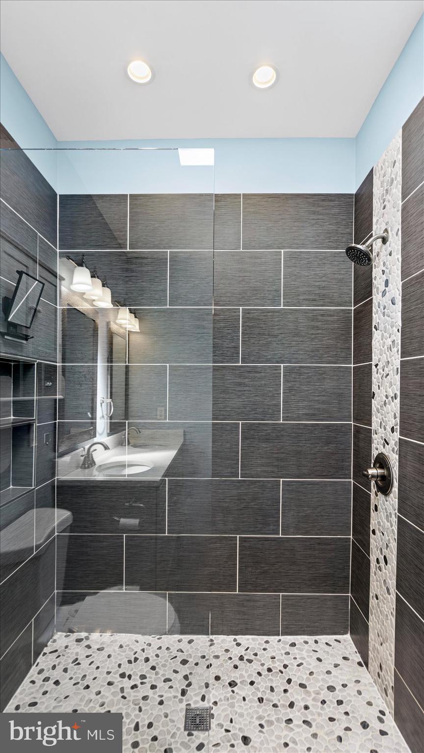 HIGHLANDTOWN - Residential