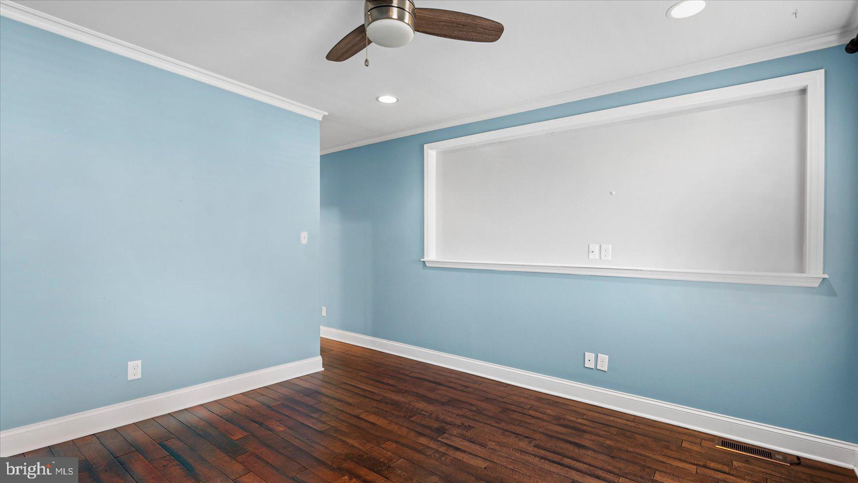 HIGHLANDTOWN - Residential