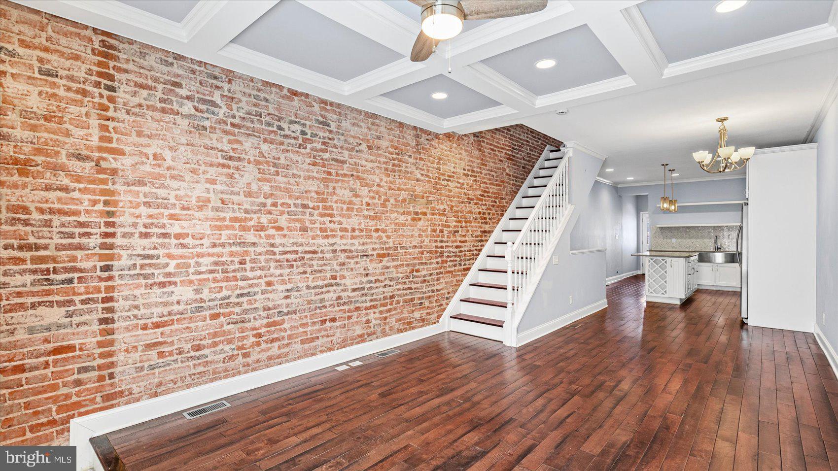 HIGHLANDTOWN - Residential