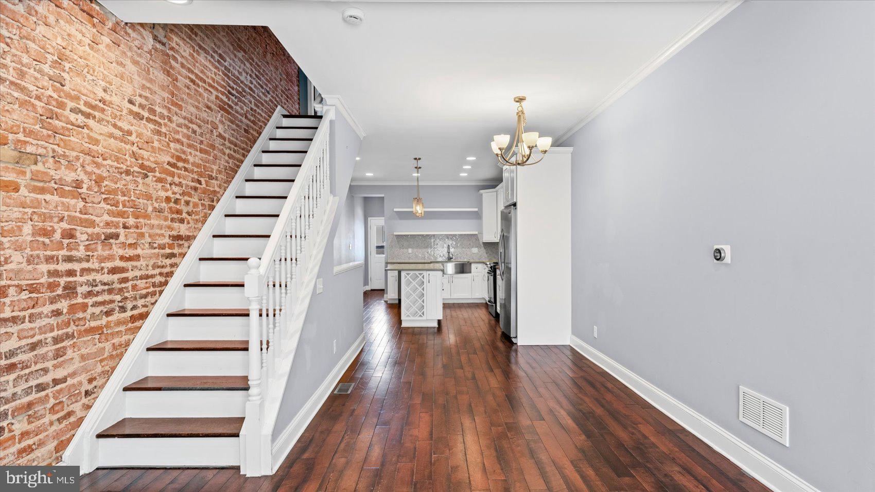 HIGHLANDTOWN - Residential