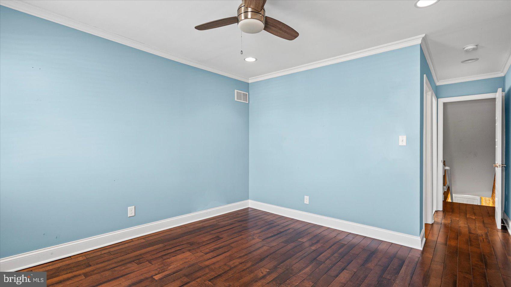 HIGHLANDTOWN - Residential