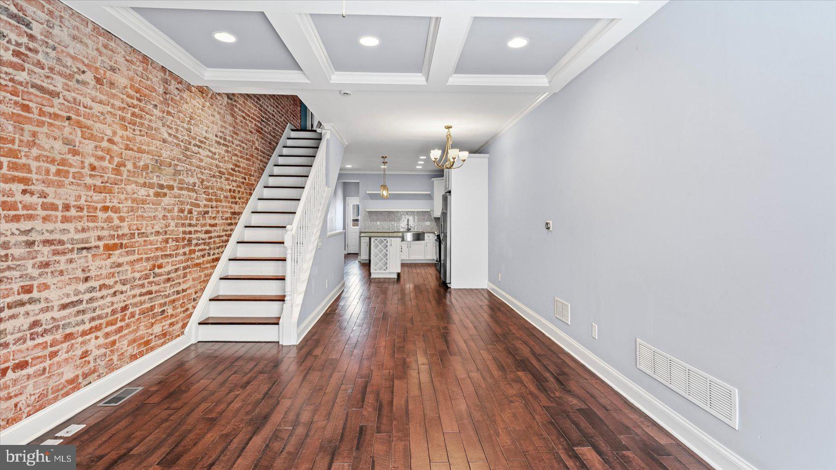 HIGHLANDTOWN - Residential