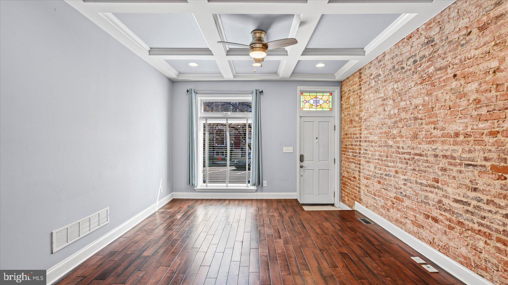 HIGHLANDTOWN - Residential