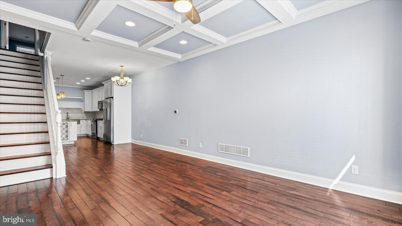 HIGHLANDTOWN - Residential