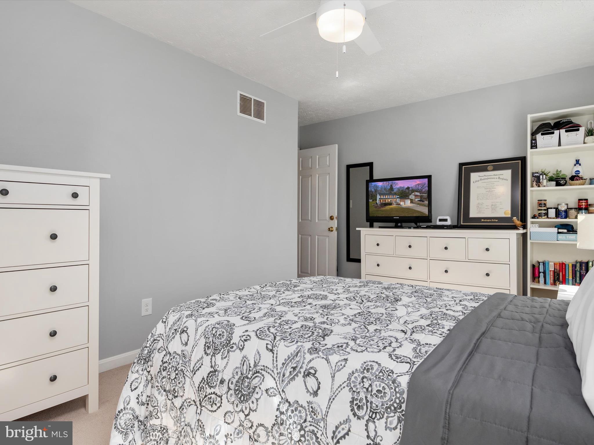 FAIRWOOD - Residential