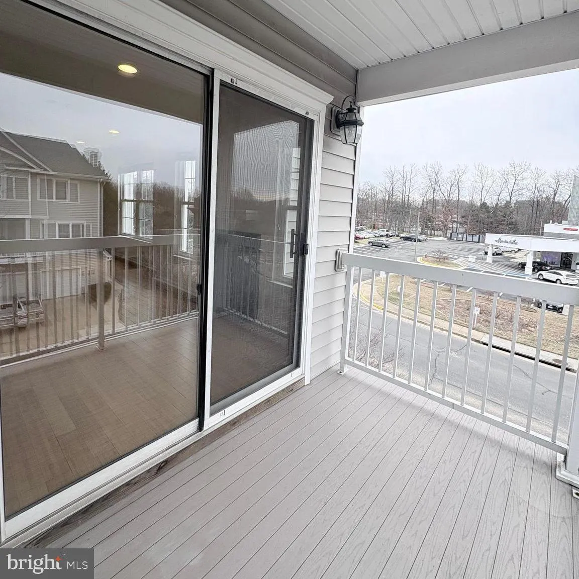 Fairfax, Virginia 22033, United States, 3 Bedrooms Bedrooms, ,3 BathroomsBathrooms,Residential,Pending,6538