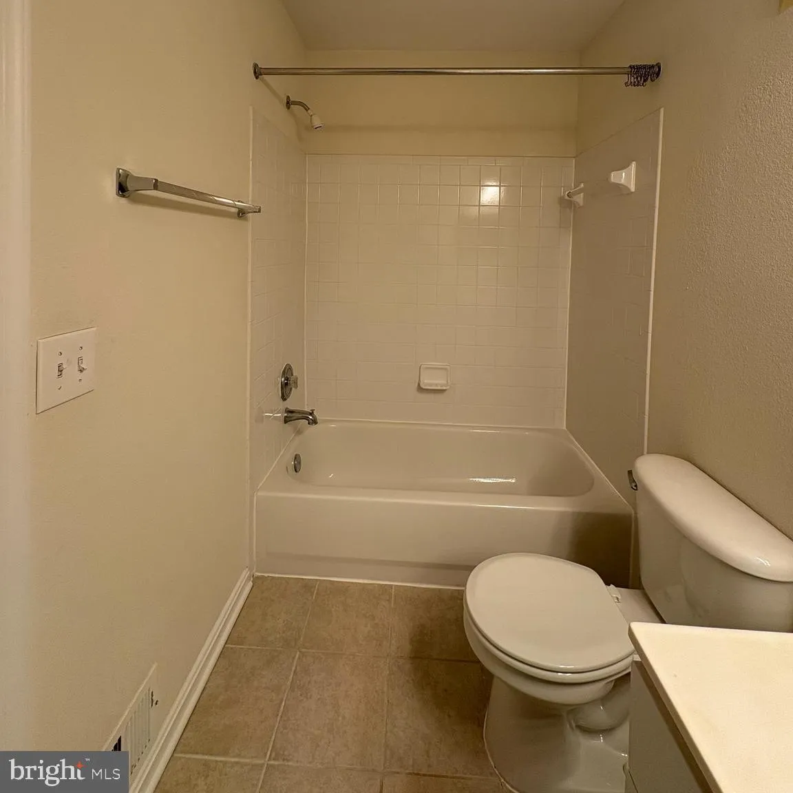 Fairfax, Virginia 22033, United States, 3 Bedrooms Bedrooms, ,3 BathroomsBathrooms,Residential,Pending,6538