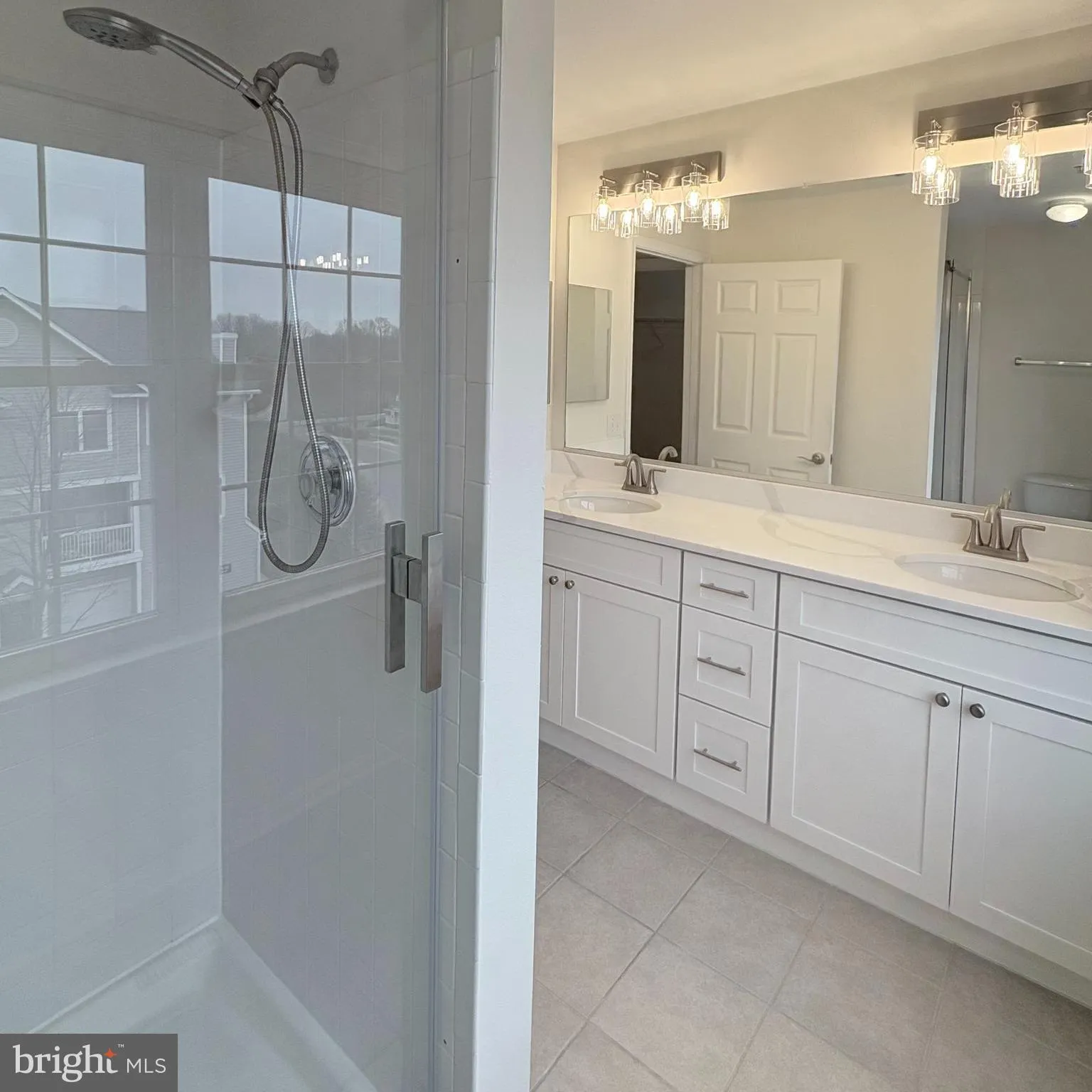 Fairfax, Virginia 22033, United States, 3 Bedrooms Bedrooms, ,3 BathroomsBathrooms,Residential,Pending,6538