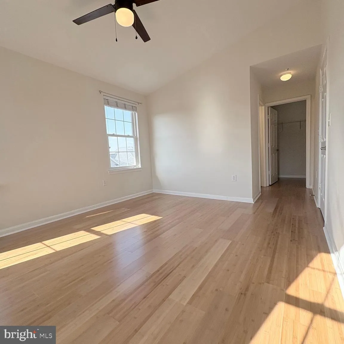 Fairfax, Virginia 22033, United States, 3 Bedrooms Bedrooms, ,3 BathroomsBathrooms,Residential,Pending,6538