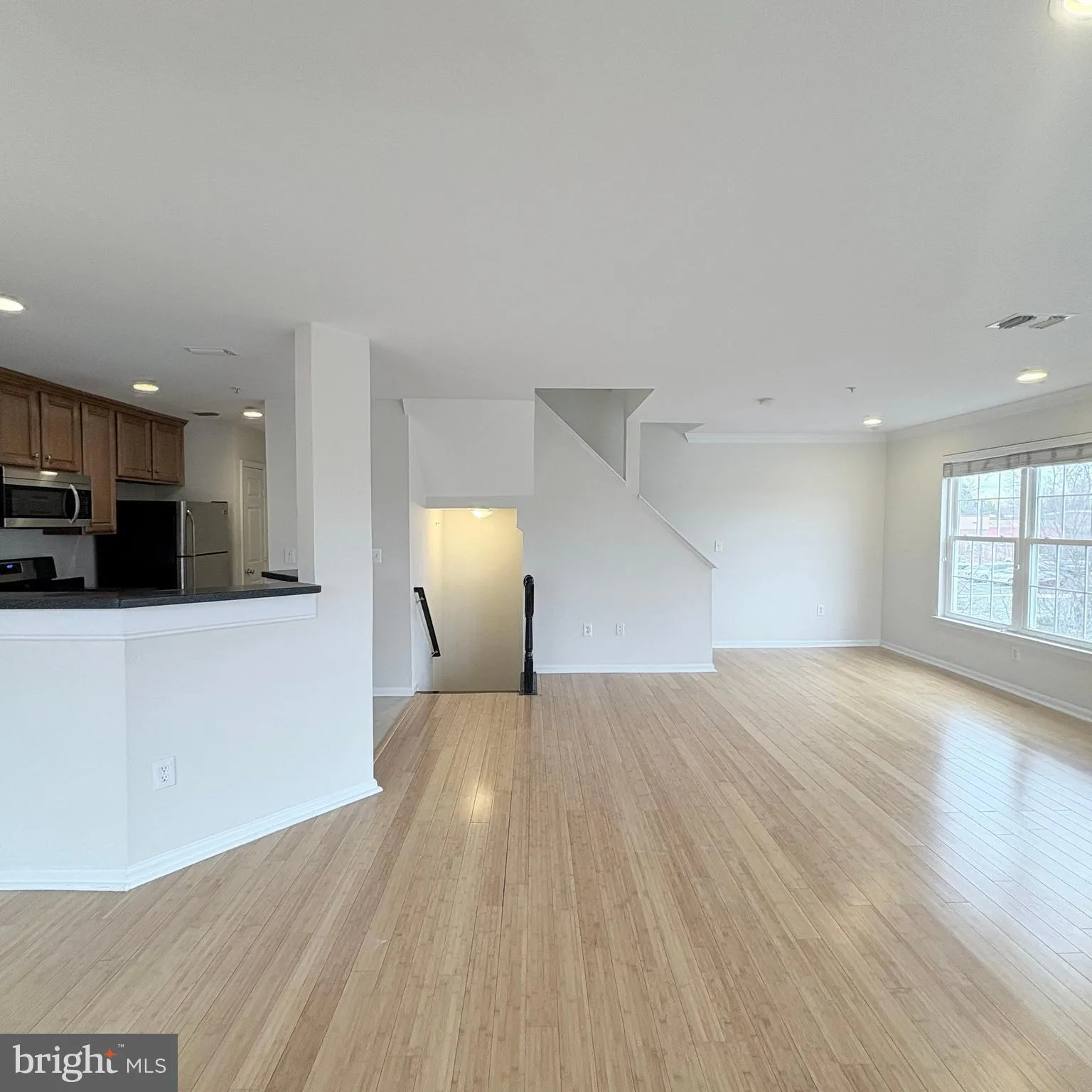 Fairfax, Virginia 22033, United States, 3 Bedrooms Bedrooms, ,3 BathroomsBathrooms,Residential,Pending,6538