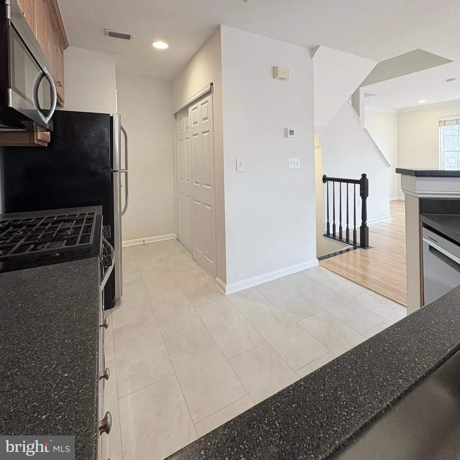 Fairfax, Virginia 22033, United States, 3 Bedrooms Bedrooms, ,3 BathroomsBathrooms,Residential,Pending,6538