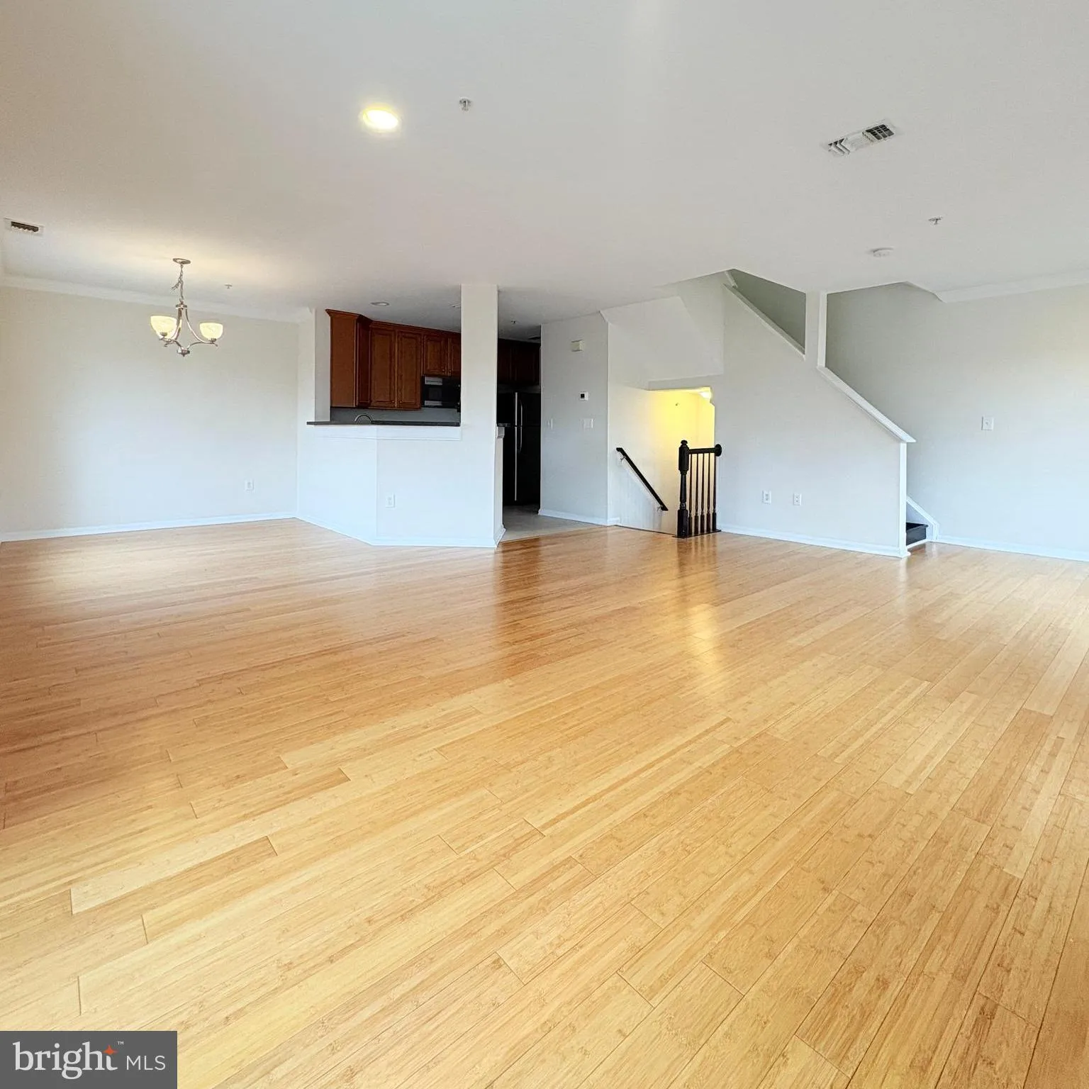 Fairfax, Virginia 22033, United States, 3 Bedrooms Bedrooms, ,3 BathroomsBathrooms,Residential,Pending,6538