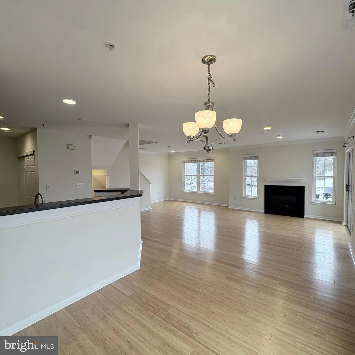 Fairfax, Virginia 22033, United States, 3 Bedrooms Bedrooms, ,3 BathroomsBathrooms,Residential,Pending,6538