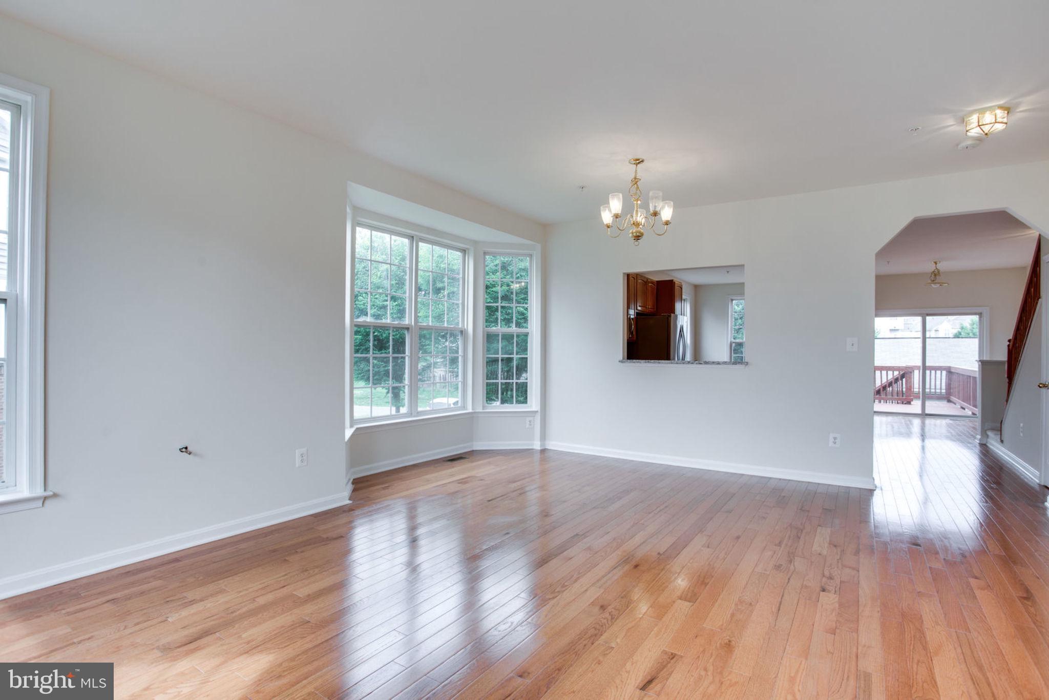 NORTH CROSSING - Residential