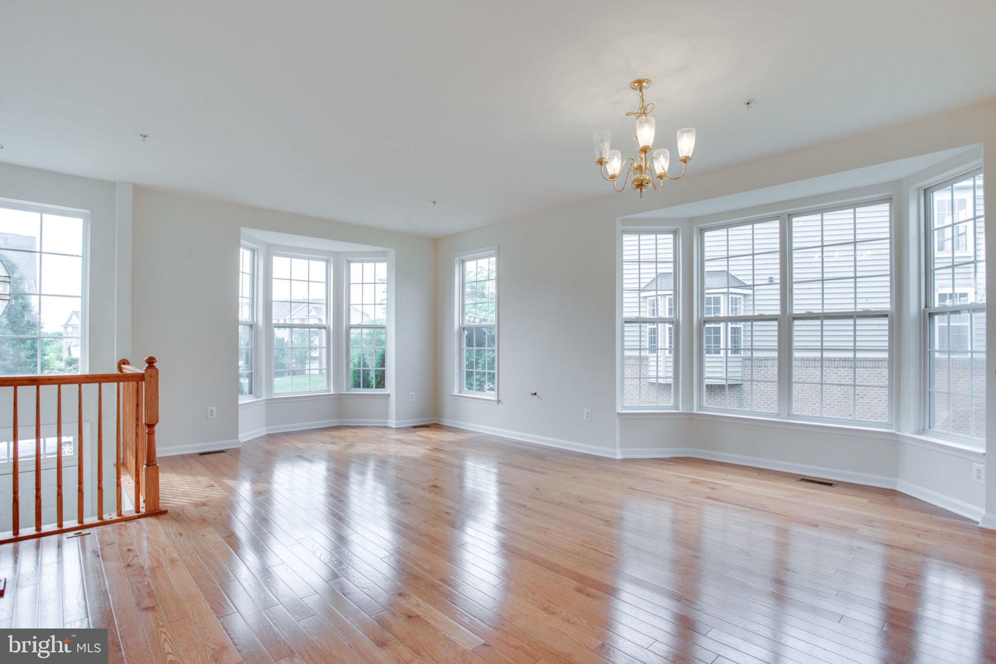 NORTH CROSSING - Residential