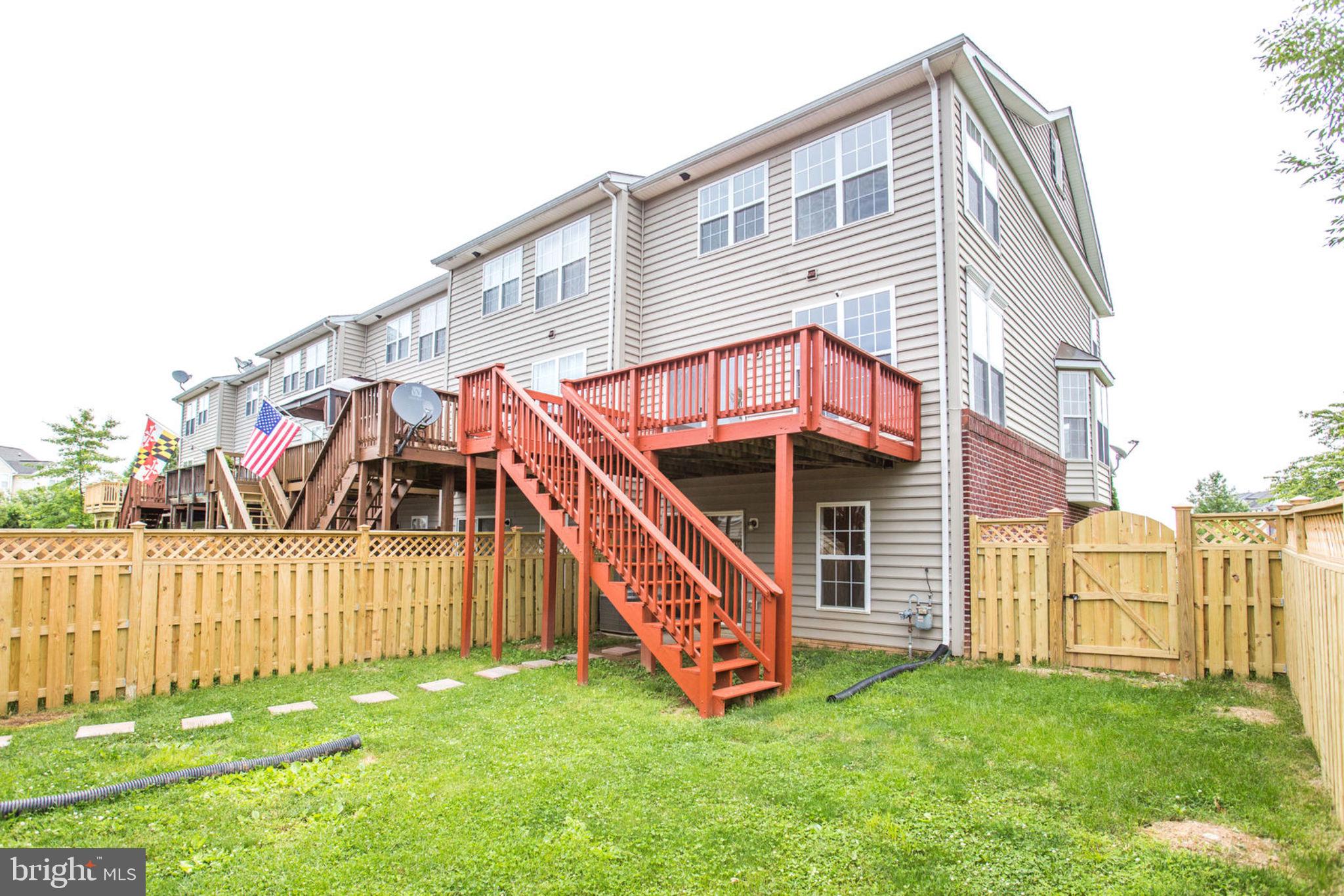 NORTH CROSSING - Residential