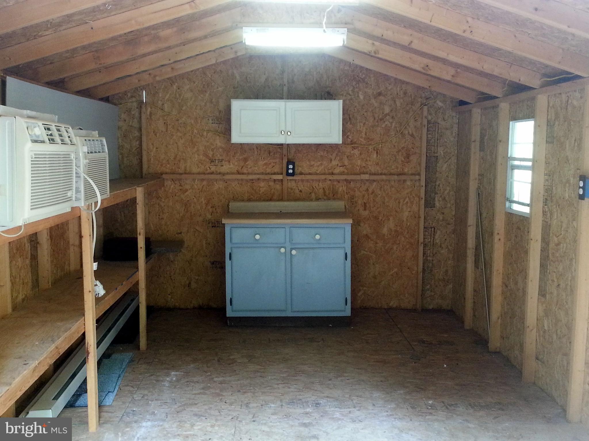 NORTH KEYS ESTATES - Residential Lease