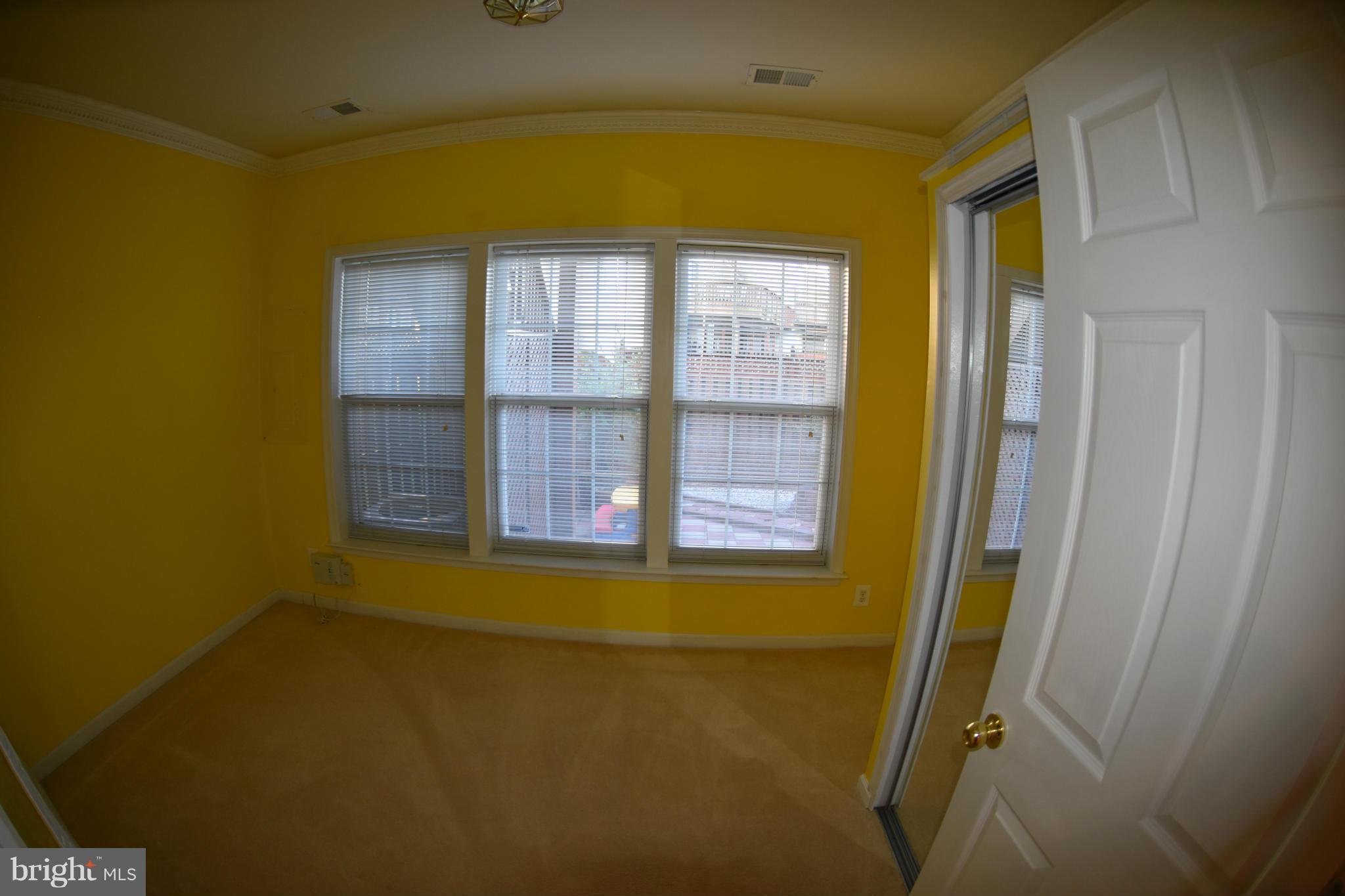 LOUDOUN PARKWAY CENTER - Residential Lease